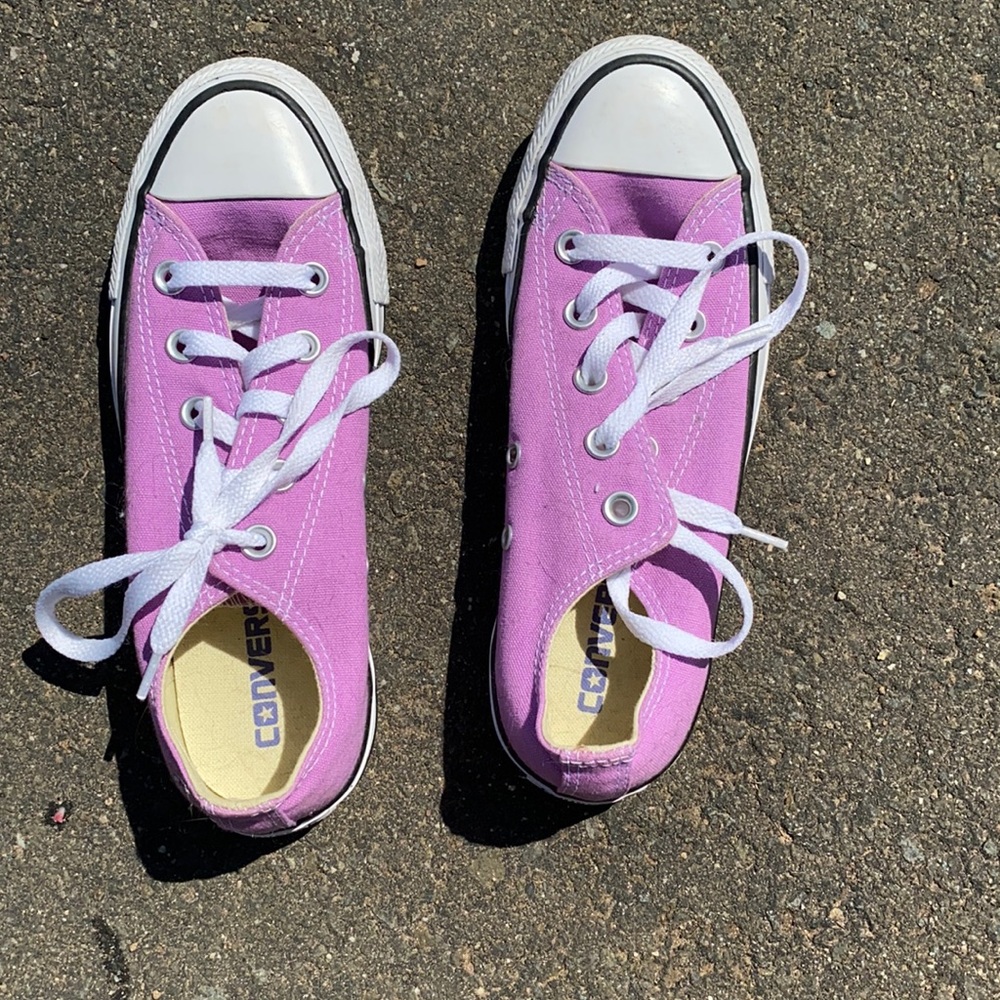 Purple converse low top